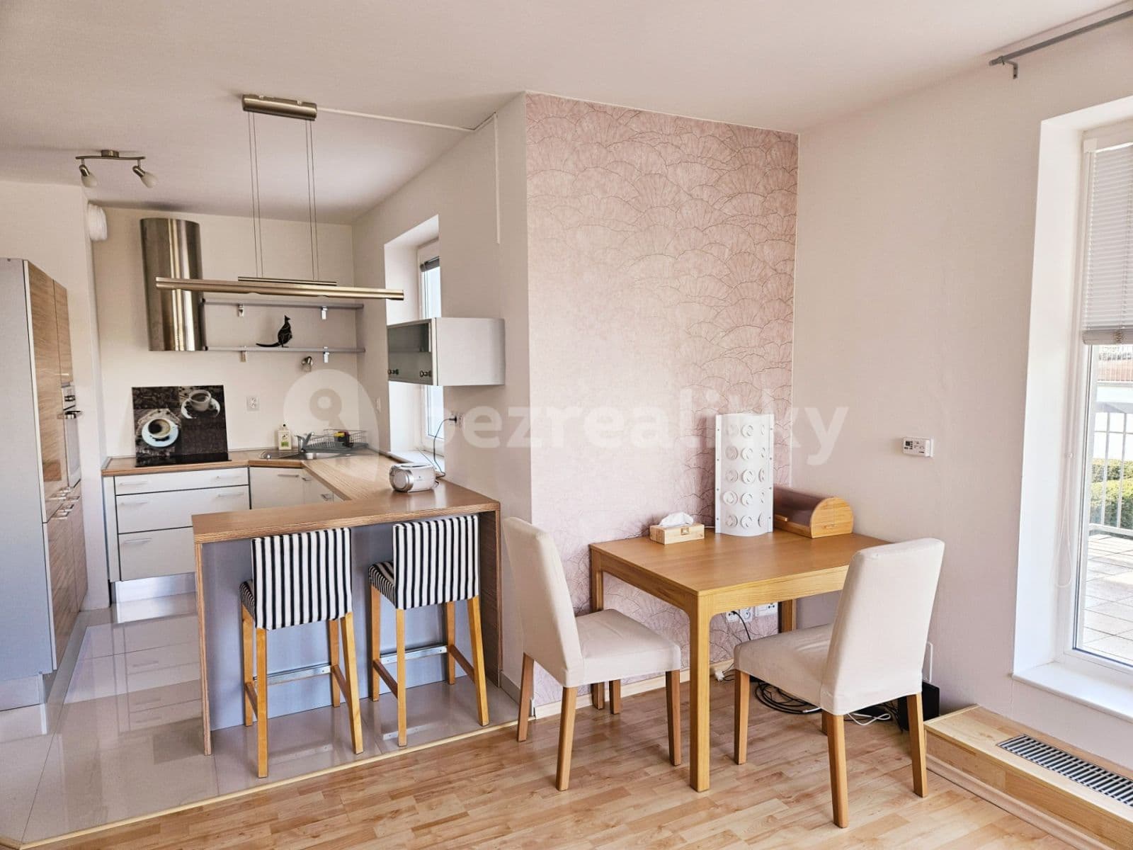 Prenájom bytu 2-izbový 55 m², Dělená, Praha, Praha Prenájom bytu 2-izbový 55 m², Dělená, Praha, Praha