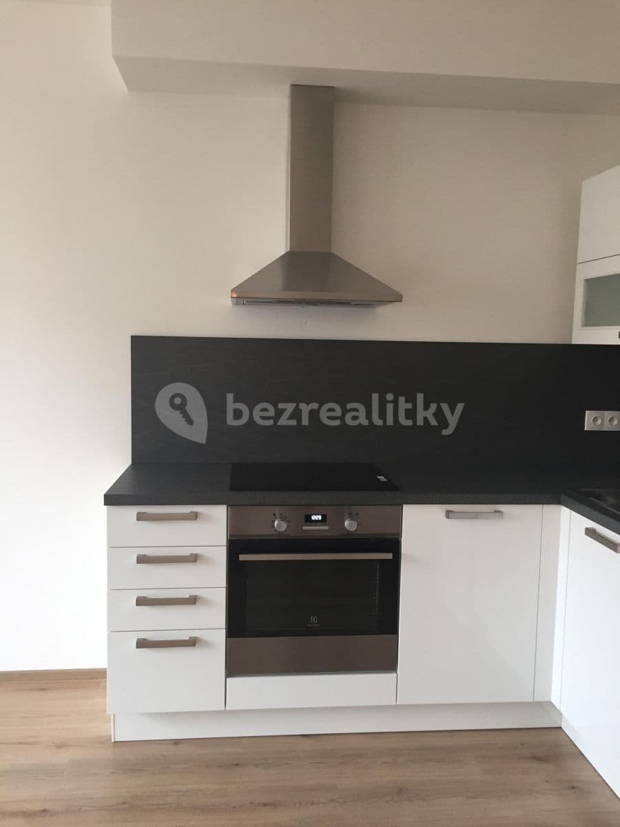 Prenájom bytu 1-izbový 35 m², Praha, Praha Prenájom bytu 1-izbový 35 m², Praha, Praha