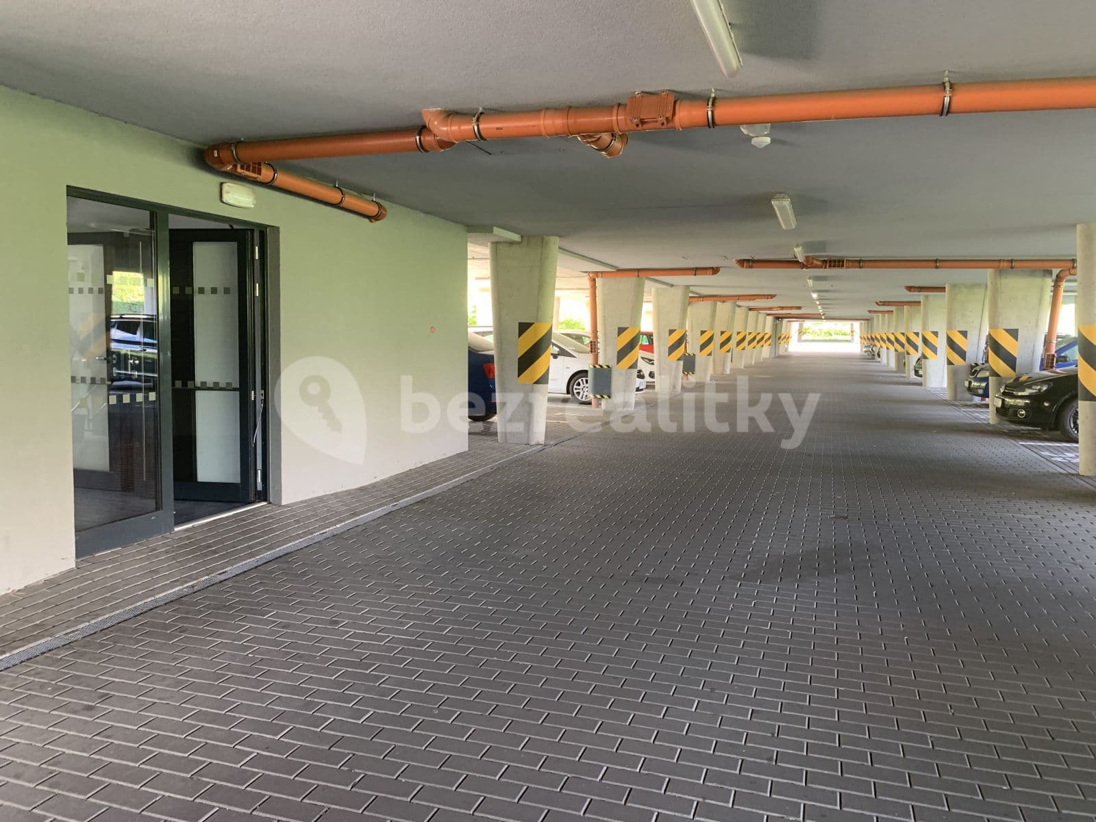 Prenájom bytu 1-izbový 35 m², Praha, Praha Prenájom bytu 1-izbový 35 m², Praha, Praha