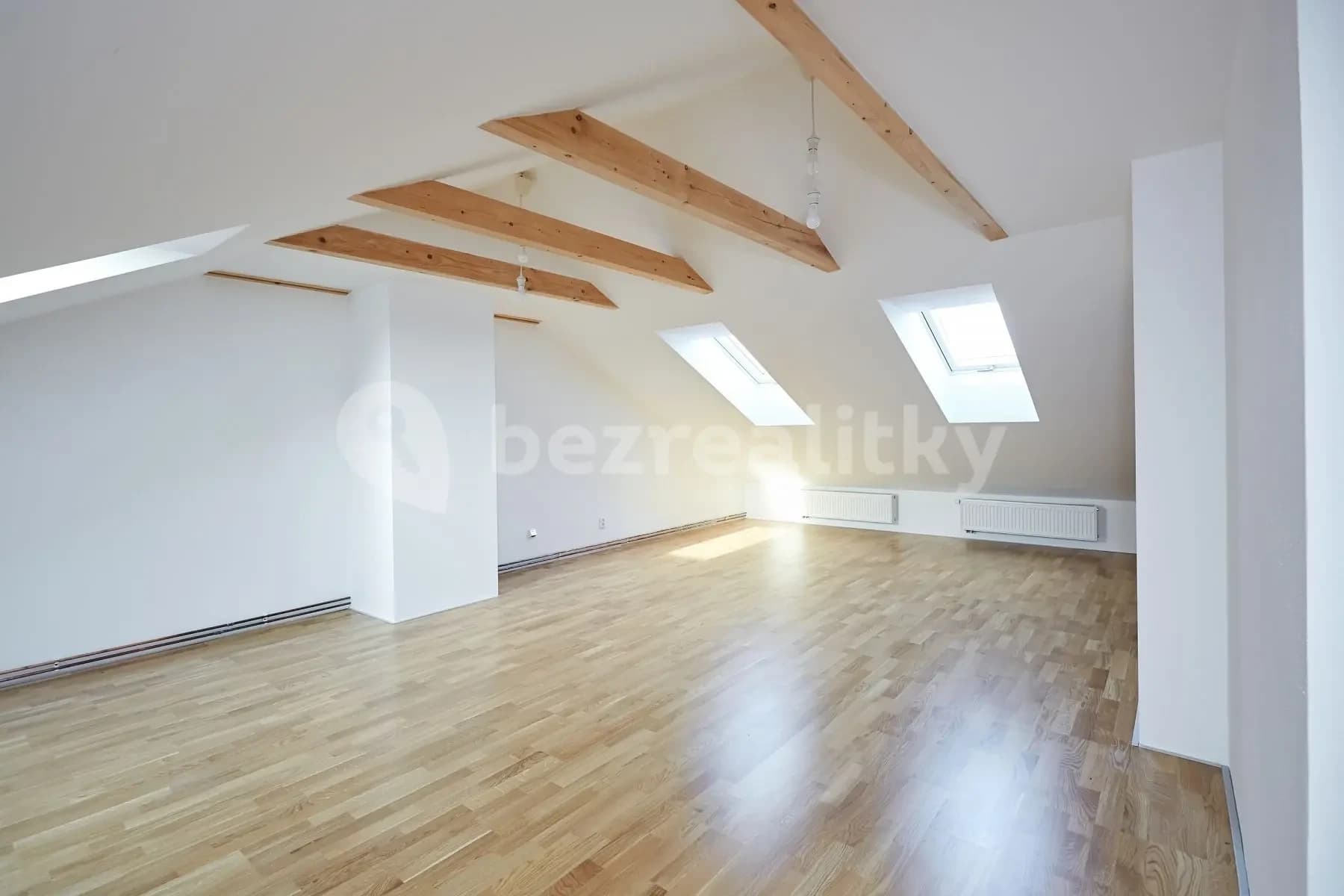 Prenájom domu 205 m², pozemek 175 m², Jamborova, Praha, Praha Prenájom domu 205 m², pozemek 175 m², Jamborova, Praha, Praha