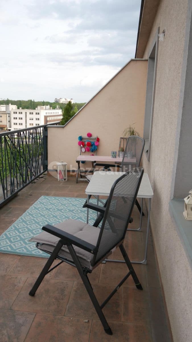 Prenájom bytu 1-izbový 43 m², Jana Želivského, Praha, Praha Prenájom bytu 1-izbový 43 m², Jana Želivského, Praha, Praha