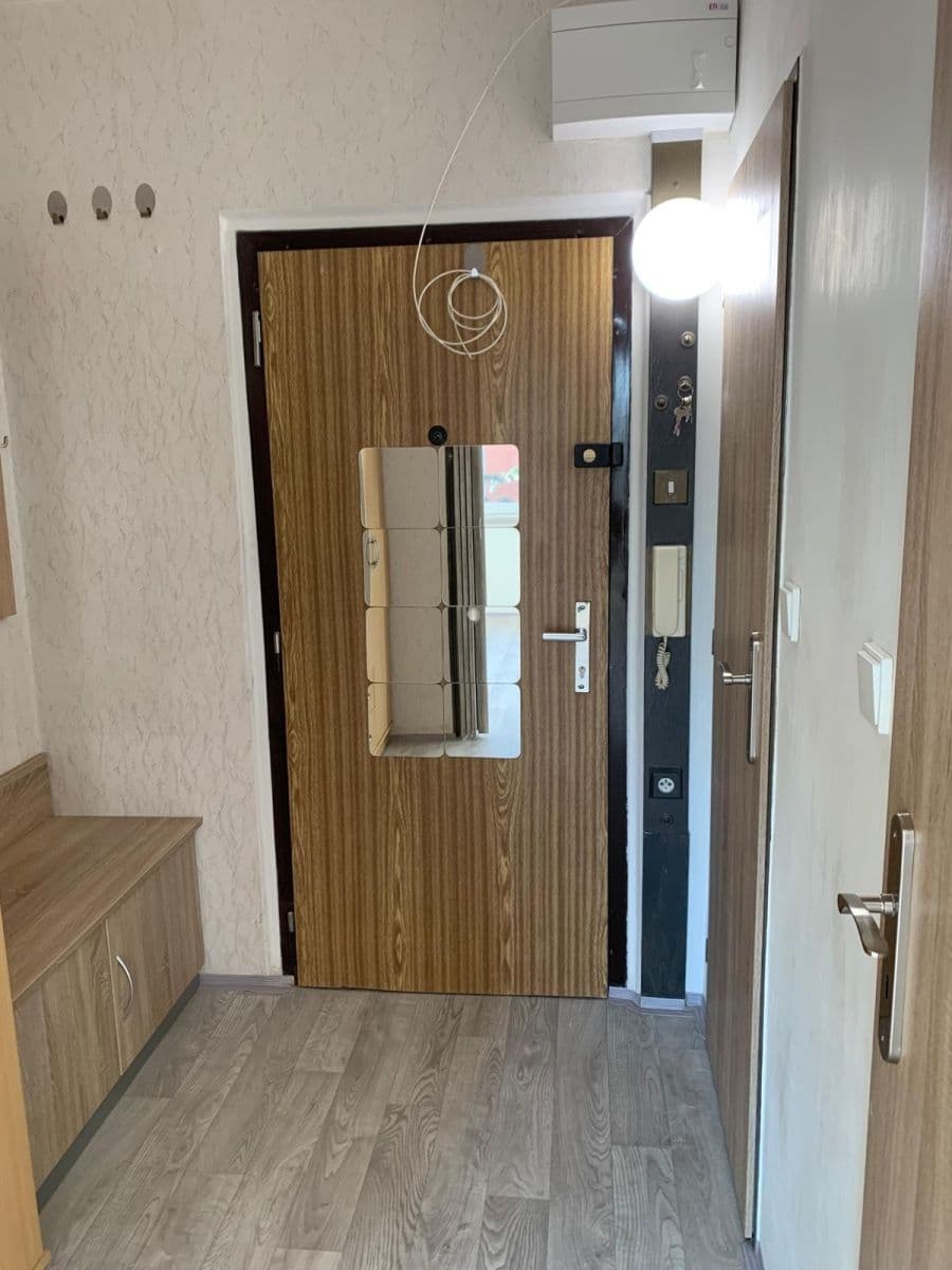 Prenájom bytu Garsoniéra 38 m², Běchorská, Praha, Praha Prenájom bytu Garsoniéra 38 m², Běchorská, Praha, Praha