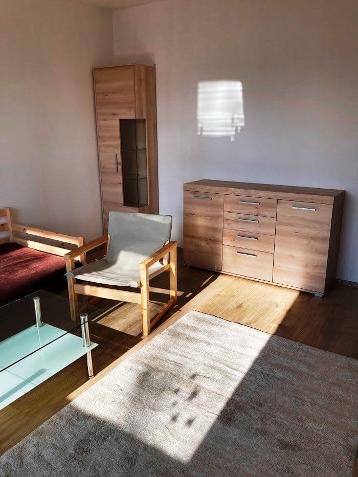 Prenájom bytu 1-izbový 29 m², Hanusova, Praha, Praha Prenájom bytu 1-izbový 29 m², Hanusova, Praha, Praha