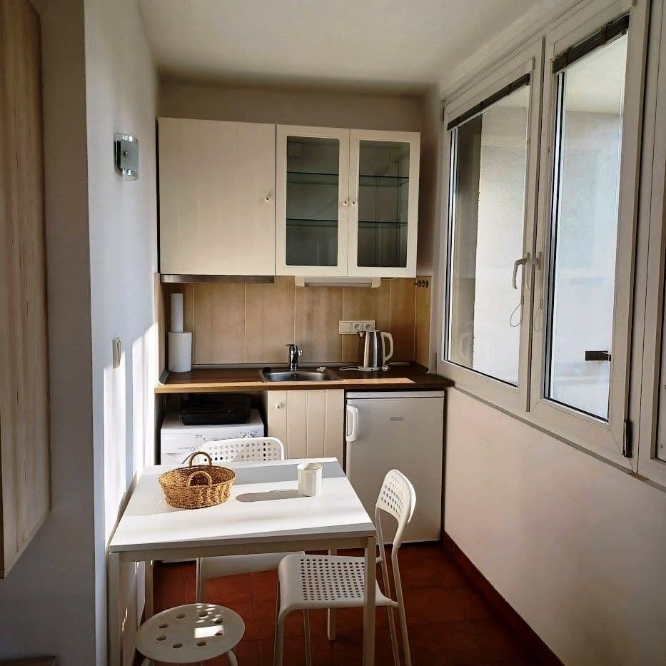 Prenájom bytu 1-izbový 29 m², Hanusova, Praha, Praha Prenájom bytu 1-izbový 29 m², Hanusova, Praha, Praha