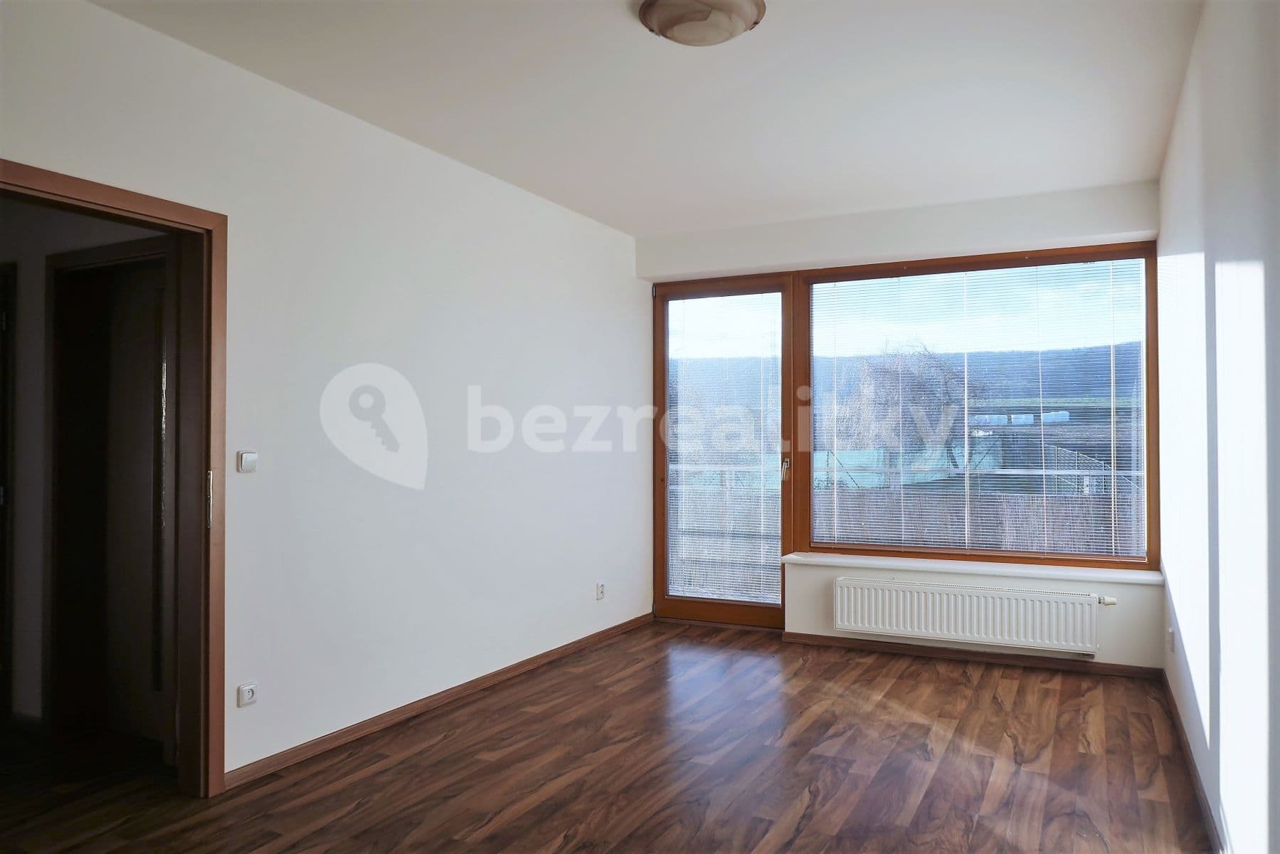 Prenájom bytu 3-izbový 126 m², Jezerůvky, Brno, Jihomoravský kraj Prenájom bytu 3-izbový 126 m², Jezerůvky, Brno, Jihomoravský kraj