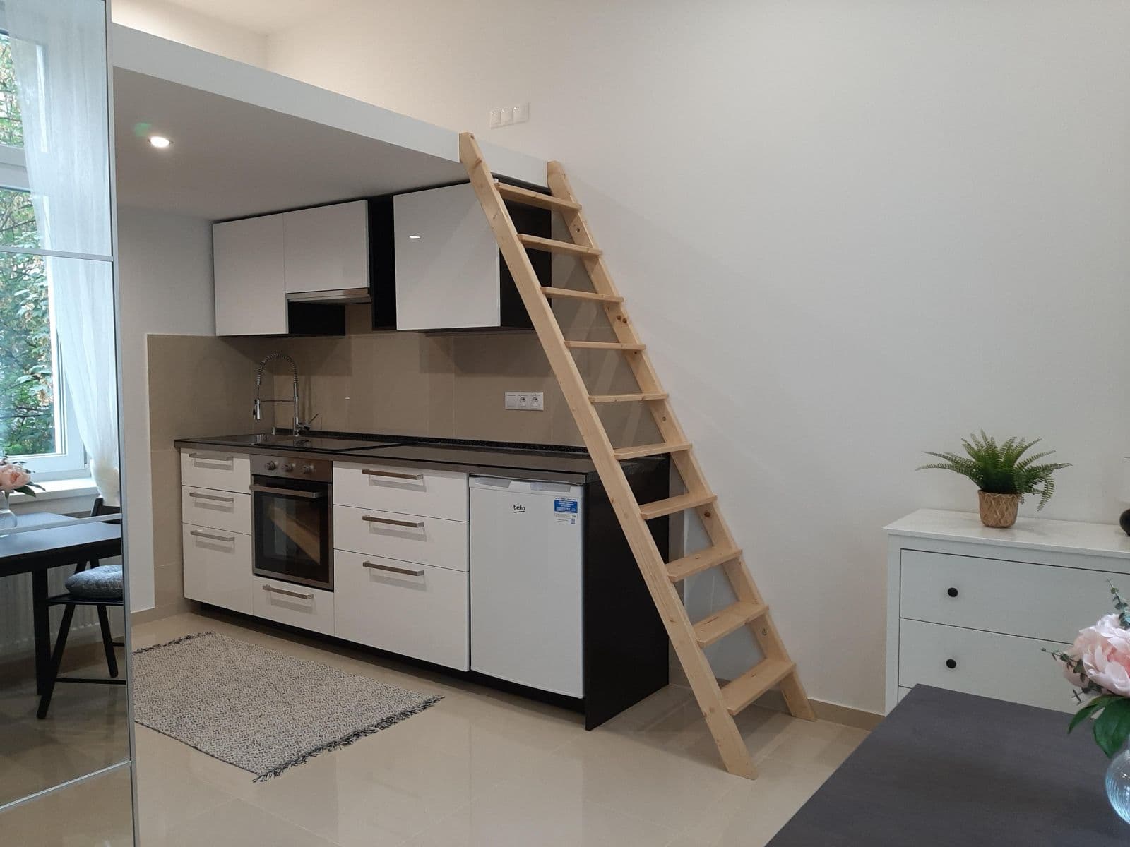 Prenájom bytu Garsoniéra 25 m², Nuselská, Praha, Praha Prenájom bytu Garsoniéra 25 m², Nuselská, Praha, Praha