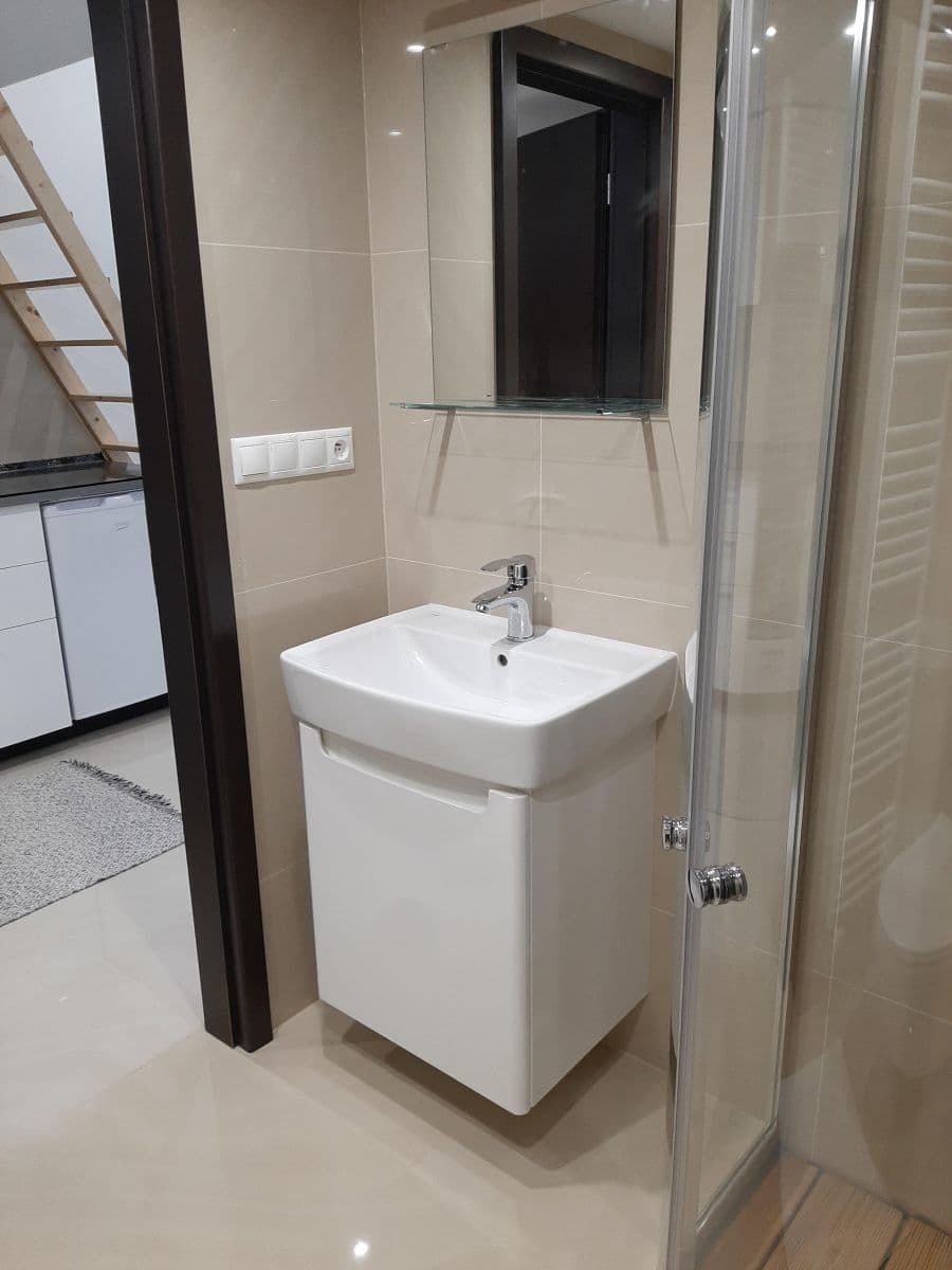 Prenájom bytu Garsoniéra 25 m², Nuselská, Praha, Praha Prenájom bytu Garsoniéra 25 m², Nuselská, Praha, Praha