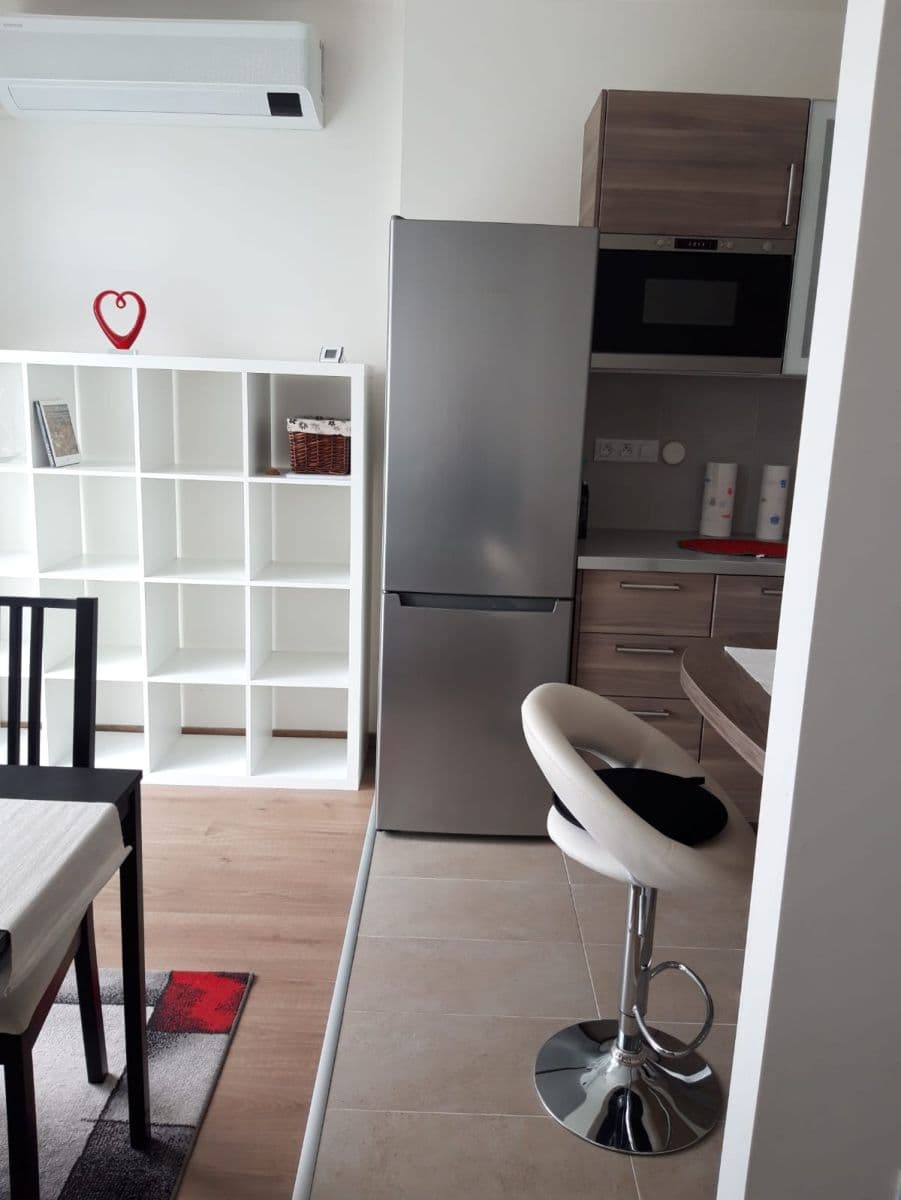 Prenájom bytu 2-izbový 61 m², Petržílkova, Praha, Praha Prenájom bytu 2-izbový 61 m², Petržílkova, Praha, Praha