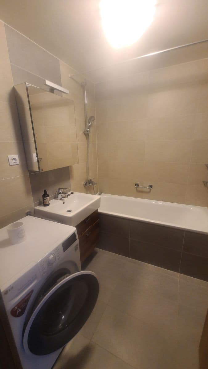 Prenájom bytu 2-izbový 61 m², Petržílkova, Praha, Praha Prenájom bytu 2-izbový 61 m², Petržílkova, Praha, Praha