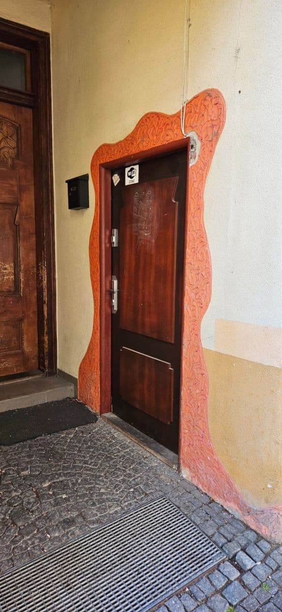 Prenájom nebytového priestoru 45 m², Hronovická, Pardubice, Pardubický kraj Prenájom nebytového priestoru 45 m², Hronovická, Pardubice, Pardubický kraj
