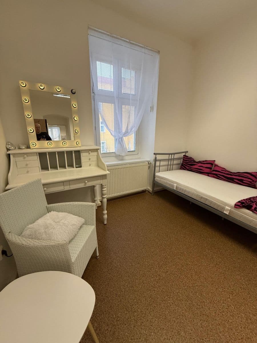 Prenájom bytu 2-izbový 70 m², Koterovská, Plzeň, Plzeňský kraj Prenájom bytu 2-izbový 70 m², Koterovská, Plzeň, Plzeňský kraj