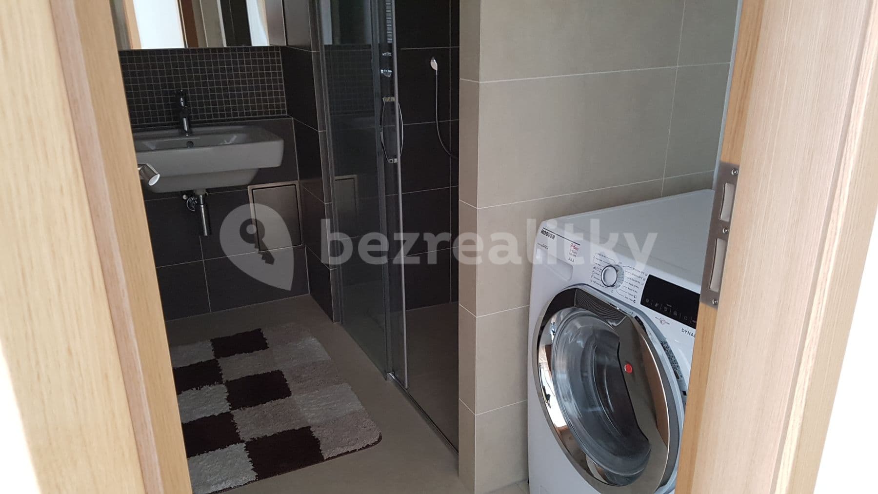 Prenájom bytu 2-izbový 61 m², Mokropeská, Černošice, Středočeský kraj Prenájom bytu 2-izbový 61 m², Mokropeská, Černošice, Středočeský kraj