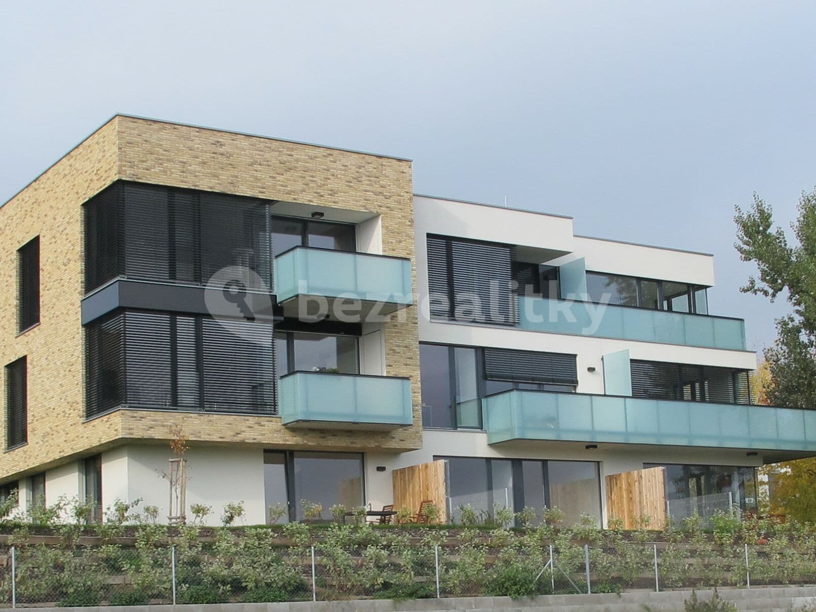 Prenájom bytu 2-izbový 61 m², Mokropeská, Černošice, Středočeský kraj Prenájom bytu 2-izbový 61 m², Mokropeská, Černošice, Středočeský kraj