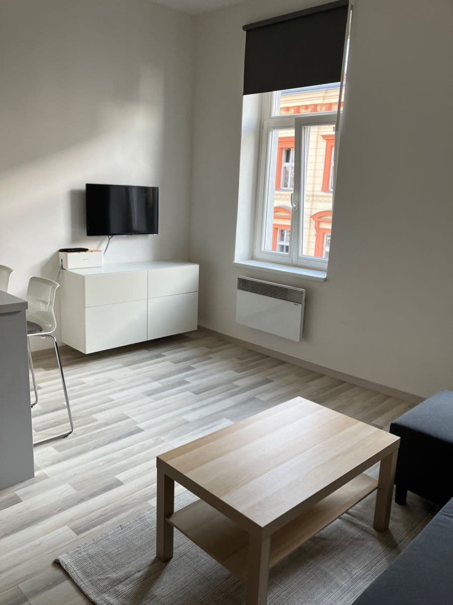 Prenájom bytu 1-izbový 33 m², Bubenská, Praha, Praha Prenájom bytu 1-izbový 33 m², Bubenská, Praha, Praha