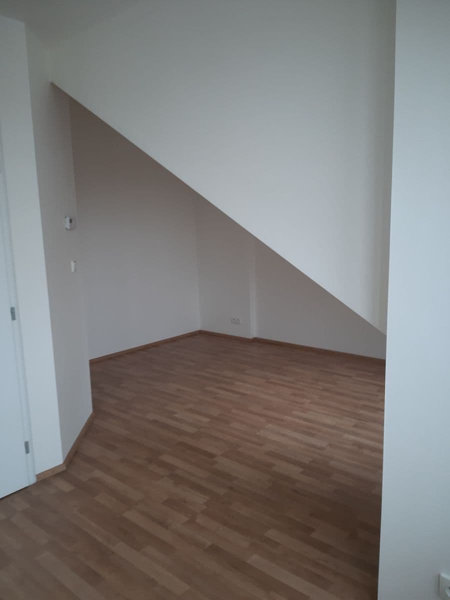 Prenájom bytu 1-izbový 37 m², Drahobejlova, Praha, Praha Prenájom bytu 1-izbový 37 m², Drahobejlova, Praha, Praha