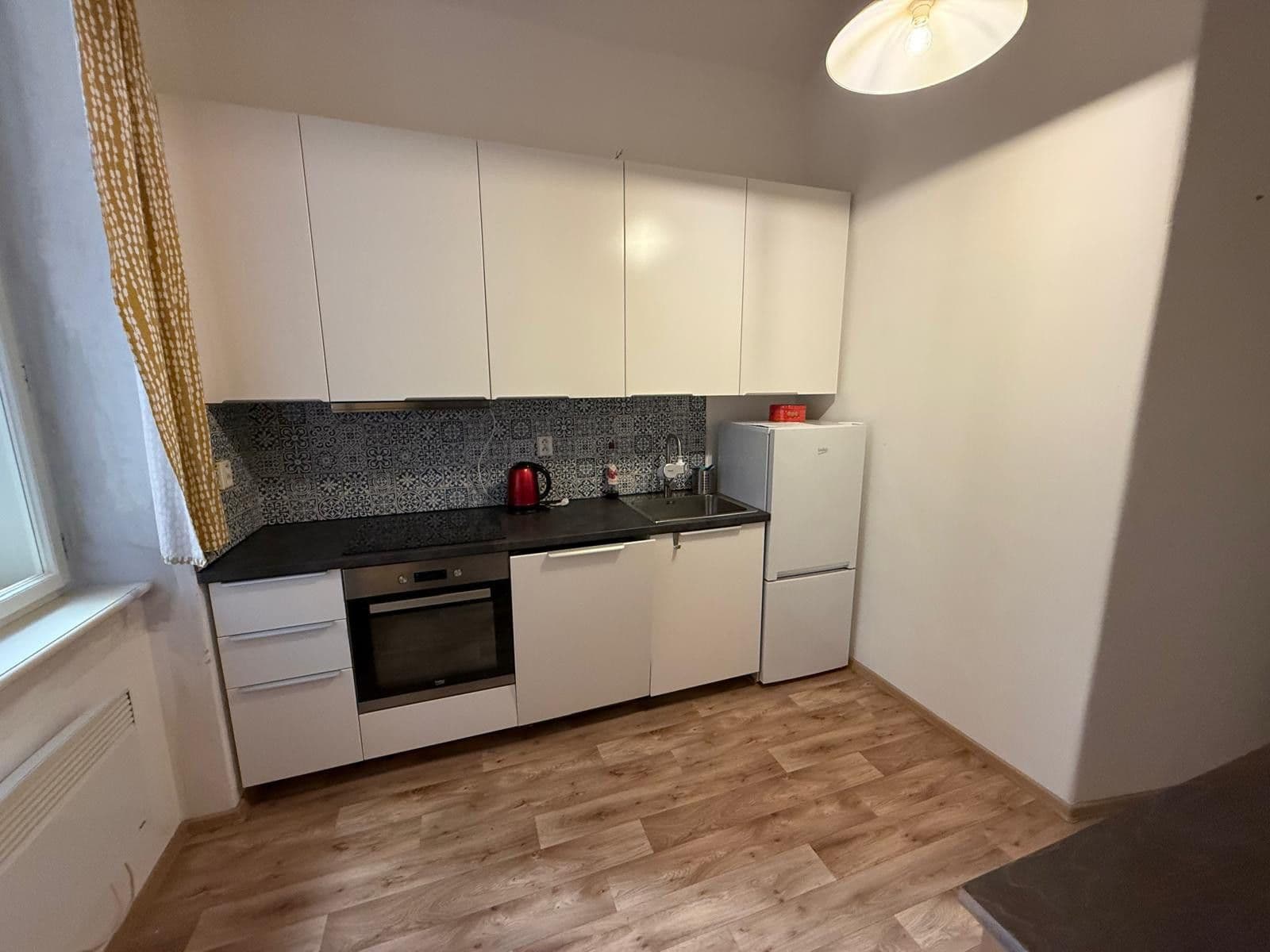 Prenájom bytu 1-izbový 37 m², Na Výtoni, Praha, Praha Prenájom bytu 1-izbový 37 m², Na Výtoni, Praha, Praha