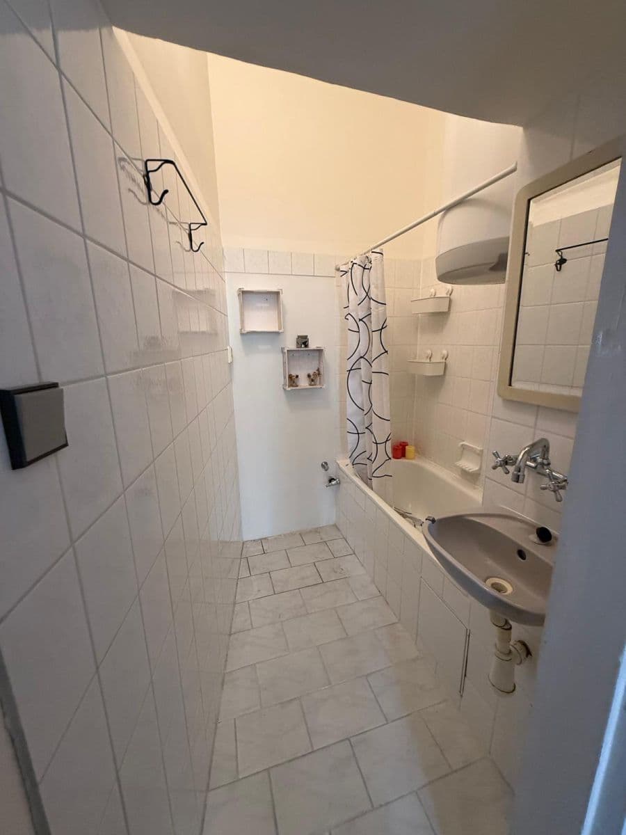 Prenájom bytu 1-izbový 37 m², Na Výtoni, Praha, Praha Prenájom bytu 1-izbový 37 m², Na Výtoni, Praha, Praha