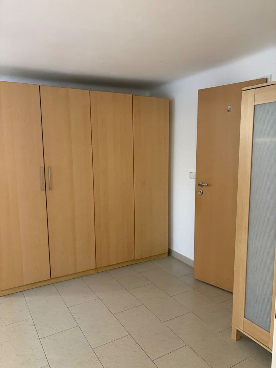 Prenájom bytu 2-izbový 50 m², Tomická, Praha, Praha Prenájom bytu 2-izbový 50 m², Tomická, Praha, Praha