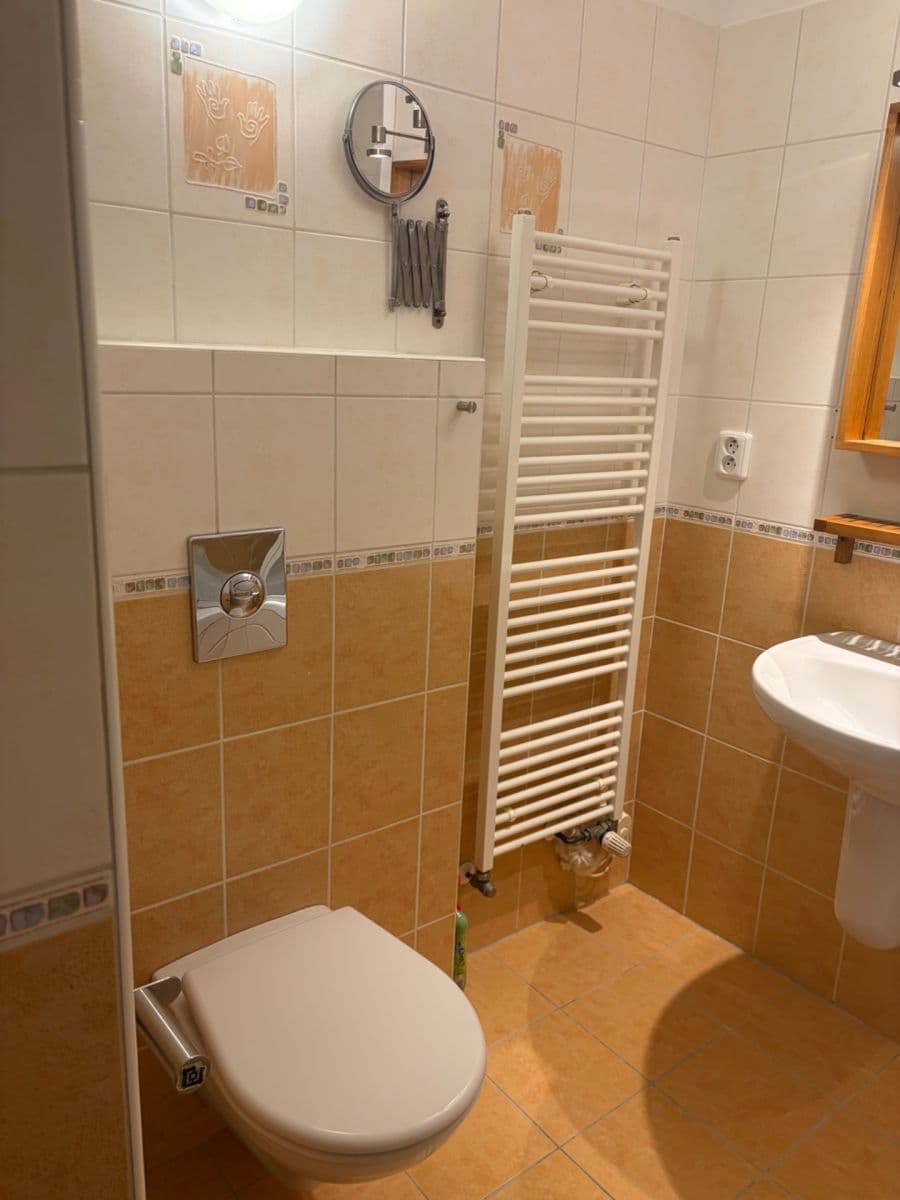Prenájom bytu 2-izbový 50 m², Tomická, Praha, Praha Prenájom bytu 2-izbový 50 m², Tomická, Praha, Praha