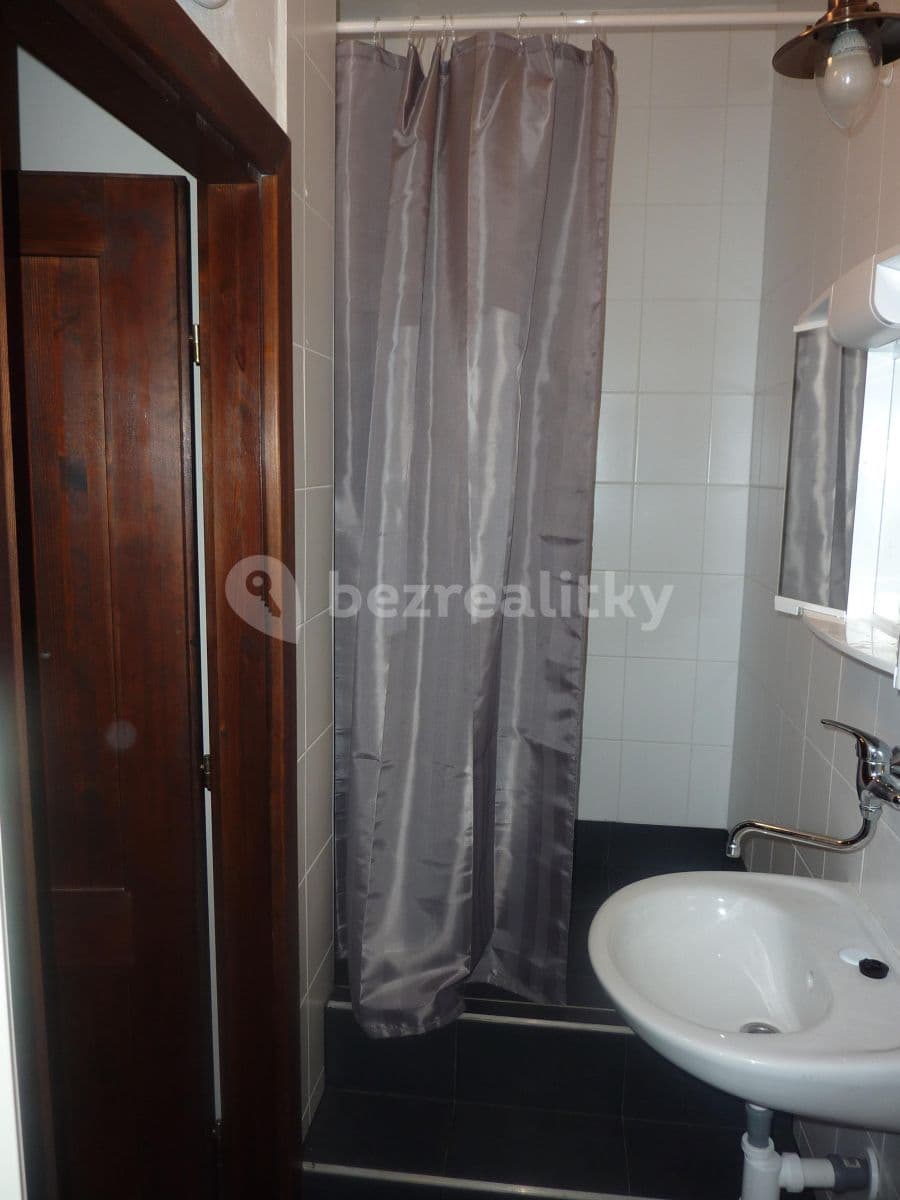 Prenájom bytu Garsoniéra 34 m², Kostelecká, Sulice, Středočeský kraj Prenájom bytu Garsoniéra 34 m², Kostelecká, Sulice, Středočeský kraj