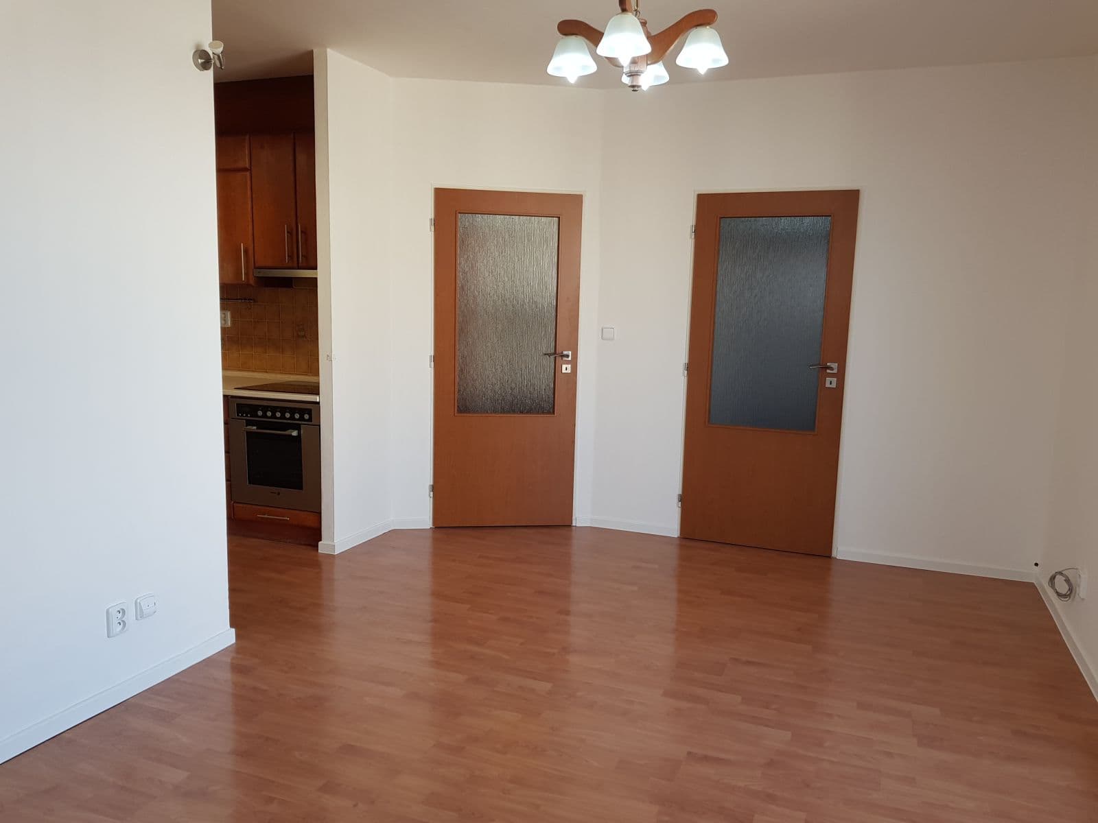 Prenájom bytu 2-izbový 42 m², Hnězdenská, Praha, Praha Prenájom bytu 2-izbový 42 m², Hnězdenská, Praha, Praha