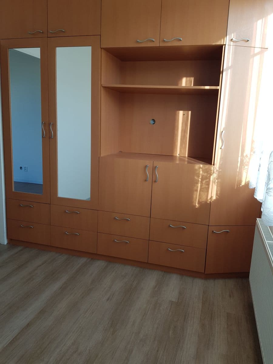 Prenájom bytu 2-izbový 42 m², Hnězdenská, Praha, Praha Prenájom bytu 2-izbový 42 m², Hnězdenská, Praha, Praha