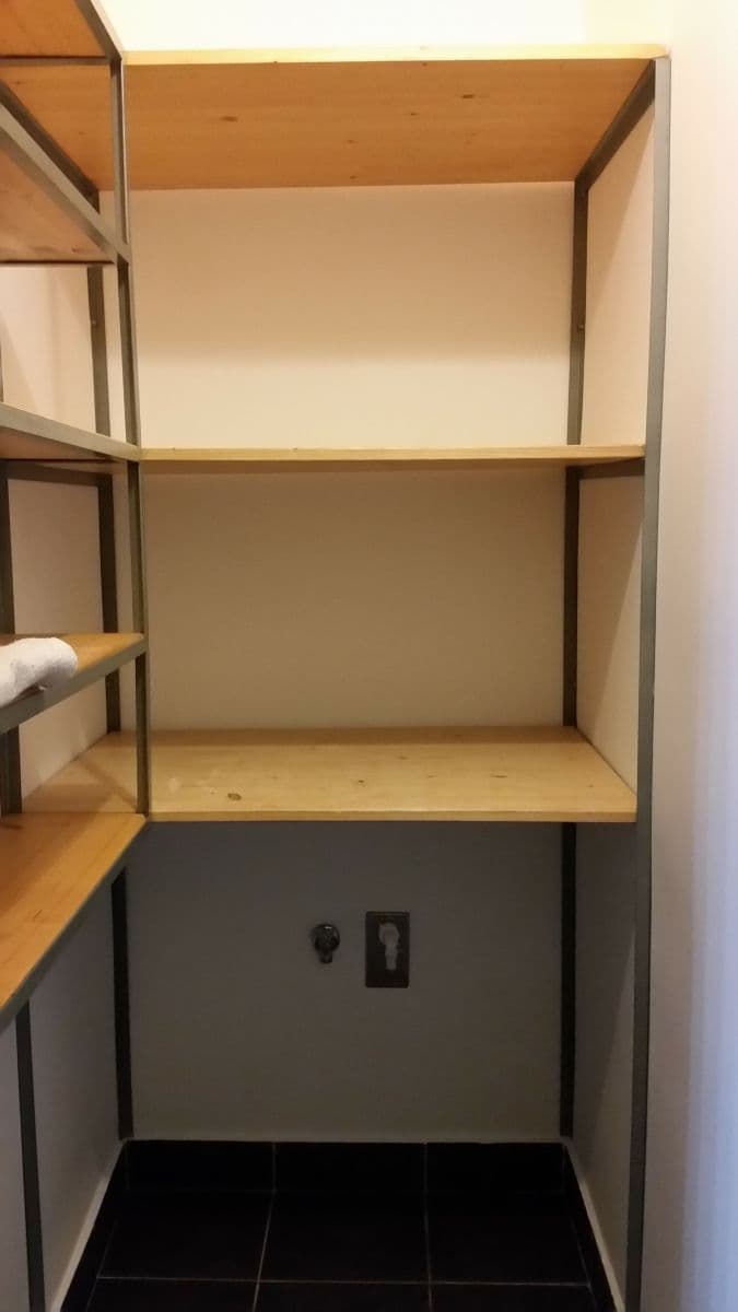 Prenájom bytu 2-izbový 42 m², Hnězdenská, Praha, Praha Prenájom bytu 2-izbový 42 m², Hnězdenská, Praha, Praha