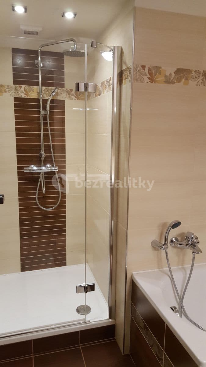 Prenájom bytu 3-izbový 72 m², Maxe Švabinského, Frýdek-Místek, Moravskoslezský kraj Prenájom bytu 3-izbový 72 m², Maxe Švabinského, Frýdek-Místek, Moravskoslezský kraj