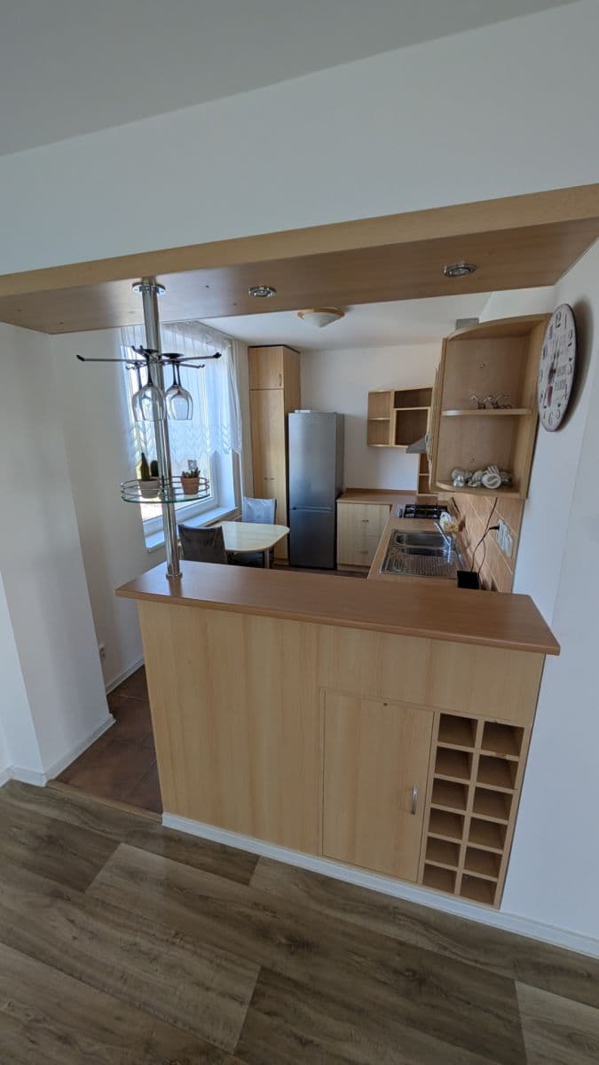 Prenájom bytu 3-izbový 74 m², Olgy Scheinpflugové, Slaný, Středočeský kraj Prenájom bytu 3-izbový 74 m², Olgy Scheinpflugové, Slaný, Středočeský kraj
