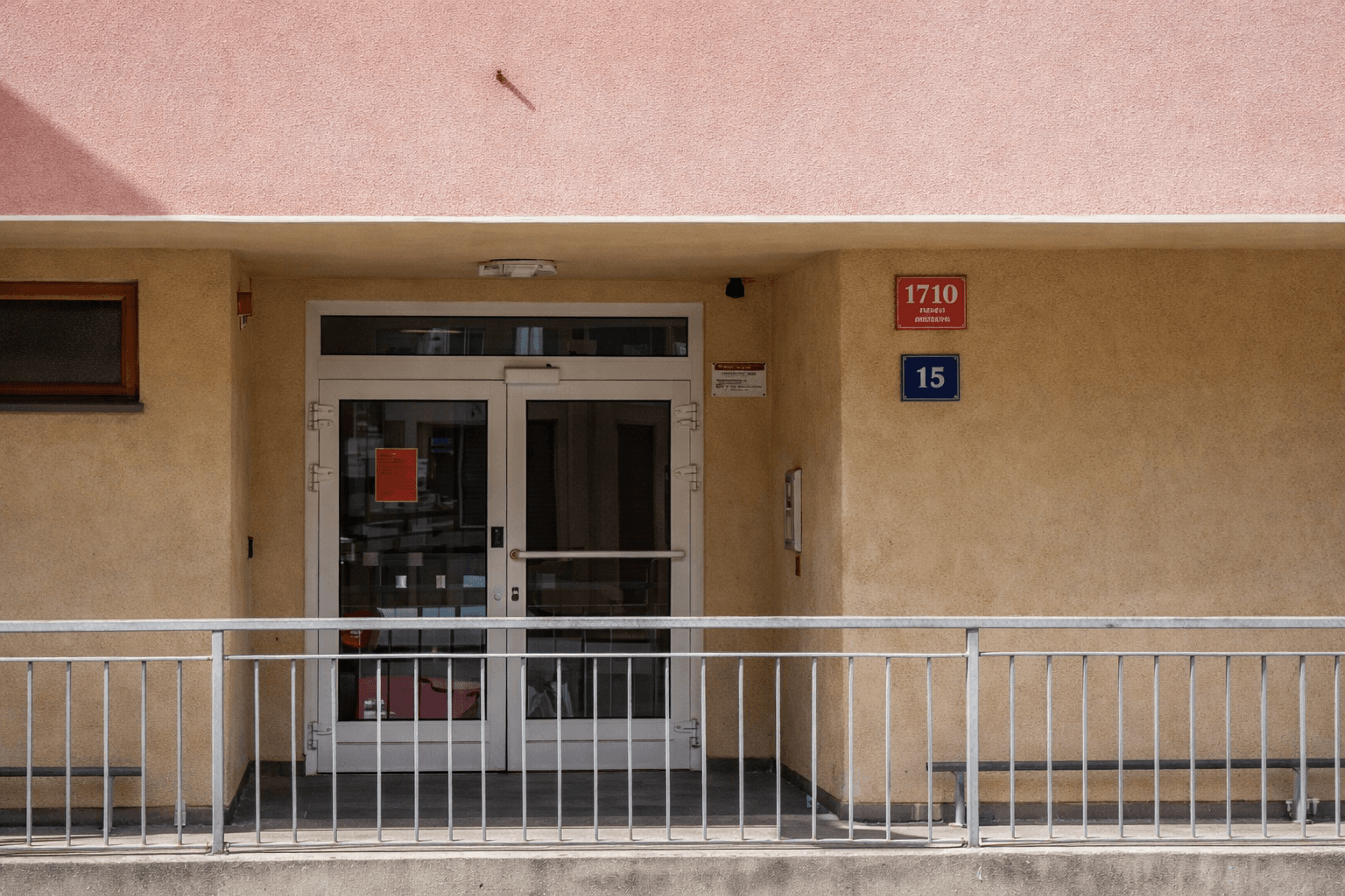 Prenájom garáže 21 m², Mojmírova, Praha, Praha Prenájom garáže 21 m², Mojmírova, Praha, Praha