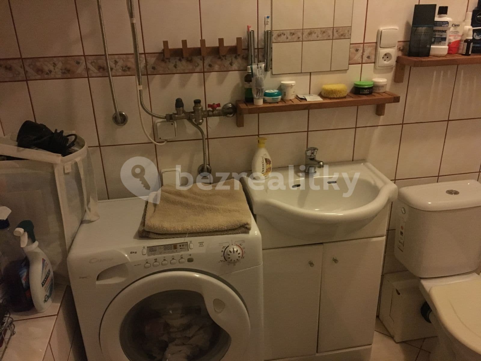 Prenájom bytu 1-izbový 25 m², Hostivařská, Praha, Praha Prenájom bytu 1-izbový 25 m², Hostivařská, Praha, Praha
