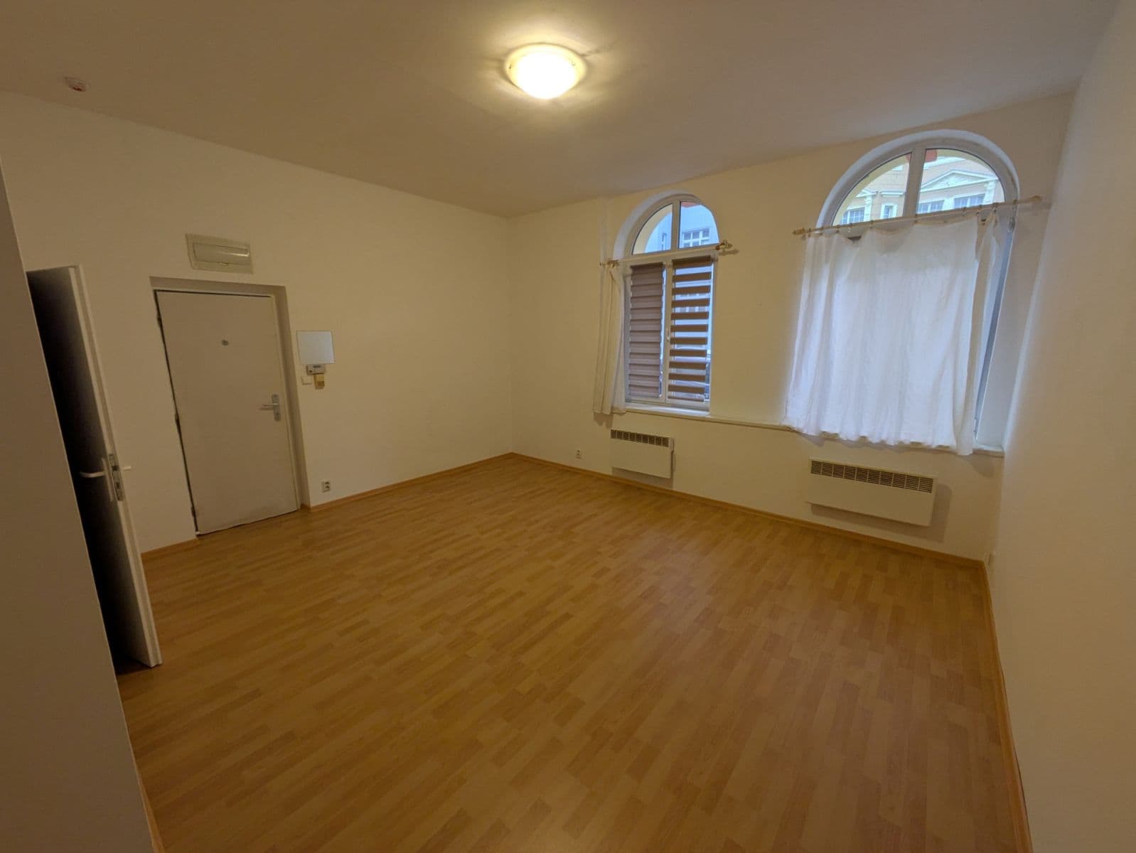 Prenájom bytu 1-izbový 28 m², Lounská, Teplice, Ústecký kraj Prenájom bytu 1-izbový 28 m², Lounská, Teplice, Ústecký kraj