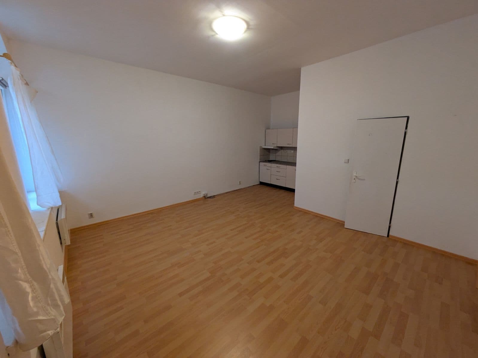 Prenájom bytu 1-izbový 28 m², Lounská, Teplice, Ústecký kraj Prenájom bytu 1-izbový 28 m², Lounská, Teplice, Ústecký kraj