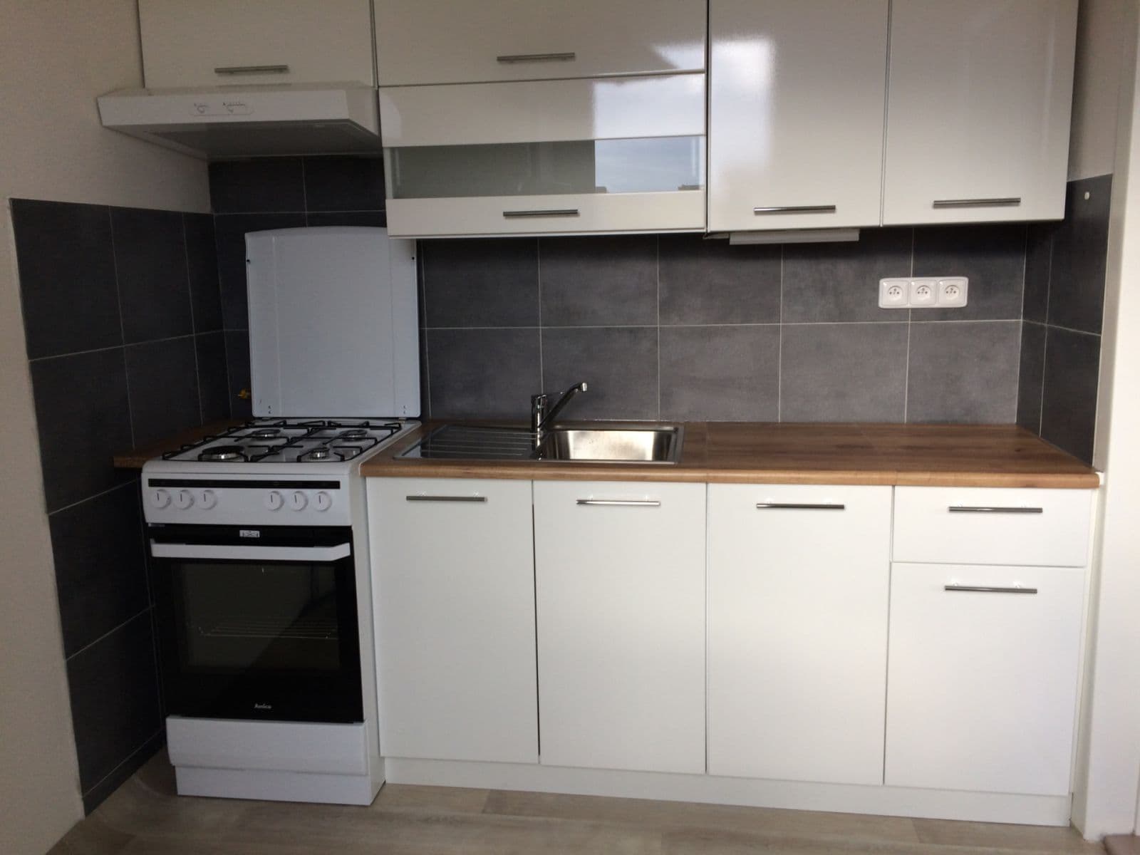 Prenájom bytu 2-izbový 44 m², Aloise Gavlase, Ostrava, Moravskoslezský kraj Prenájom bytu 2-izbový 44 m², Aloise Gavlase, Ostrava, Moravskoslezský kraj