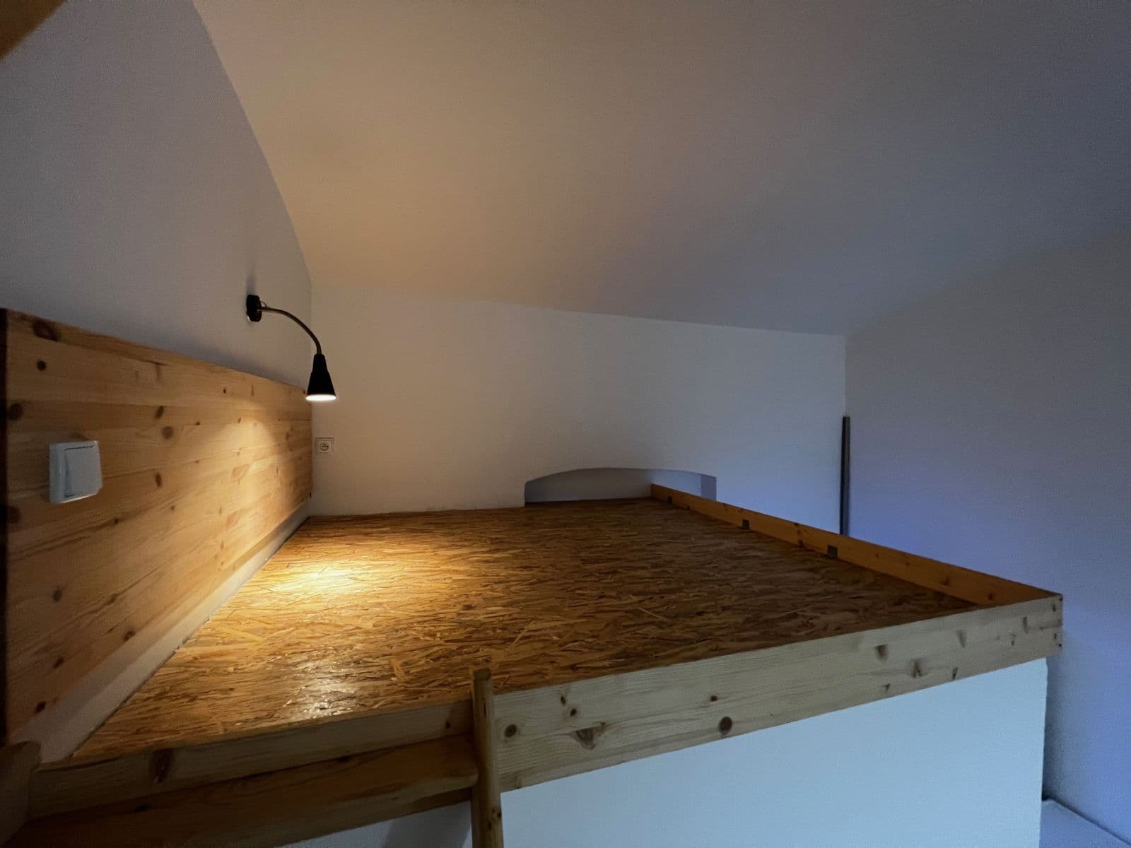 Prenájom bytu Garsoniéra 32 m², Janovského, Praha, Praha Prenájom bytu Garsoniéra 32 m², Janovského, Praha, Praha