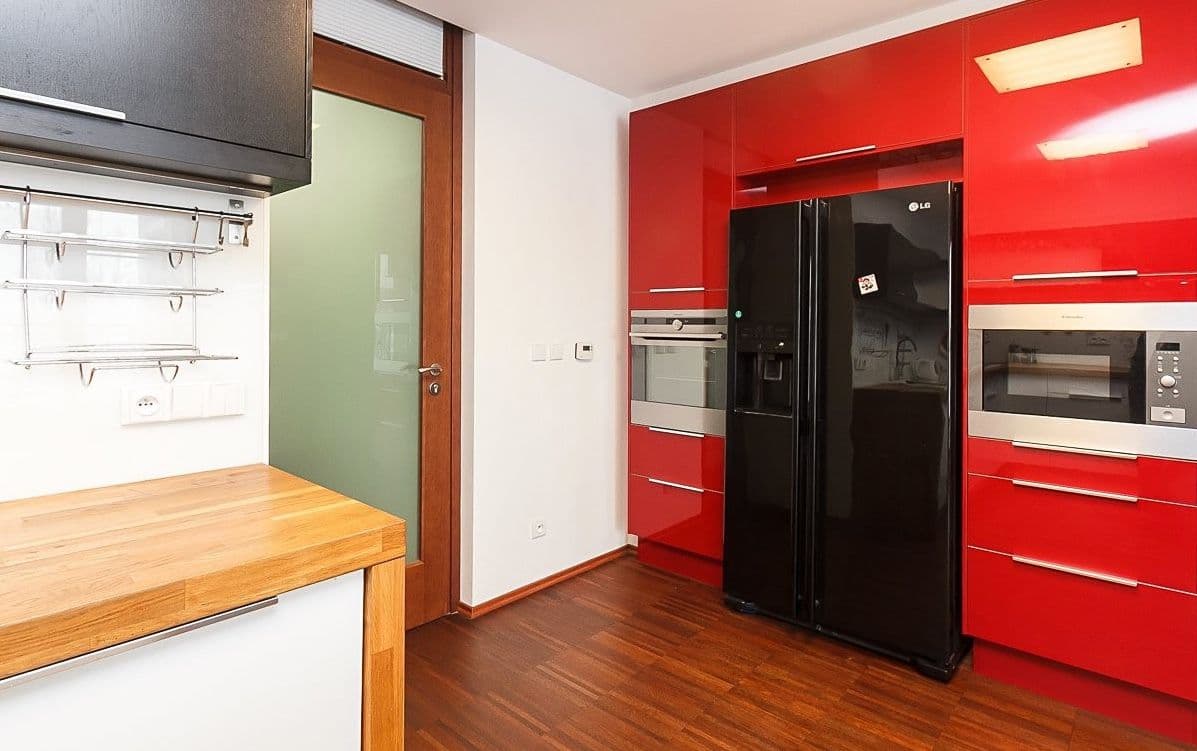 Prenájom bytu 2-izbový 65 m², Praha, Praha Prenájom bytu 2-izbový 65 m², Praha, Praha