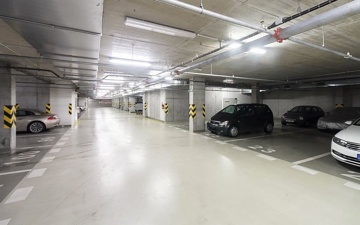 Prenájom bytu 2-izbový 65 m², Praha, Praha Prenájom bytu 2-izbový 65 m², Praha, Praha