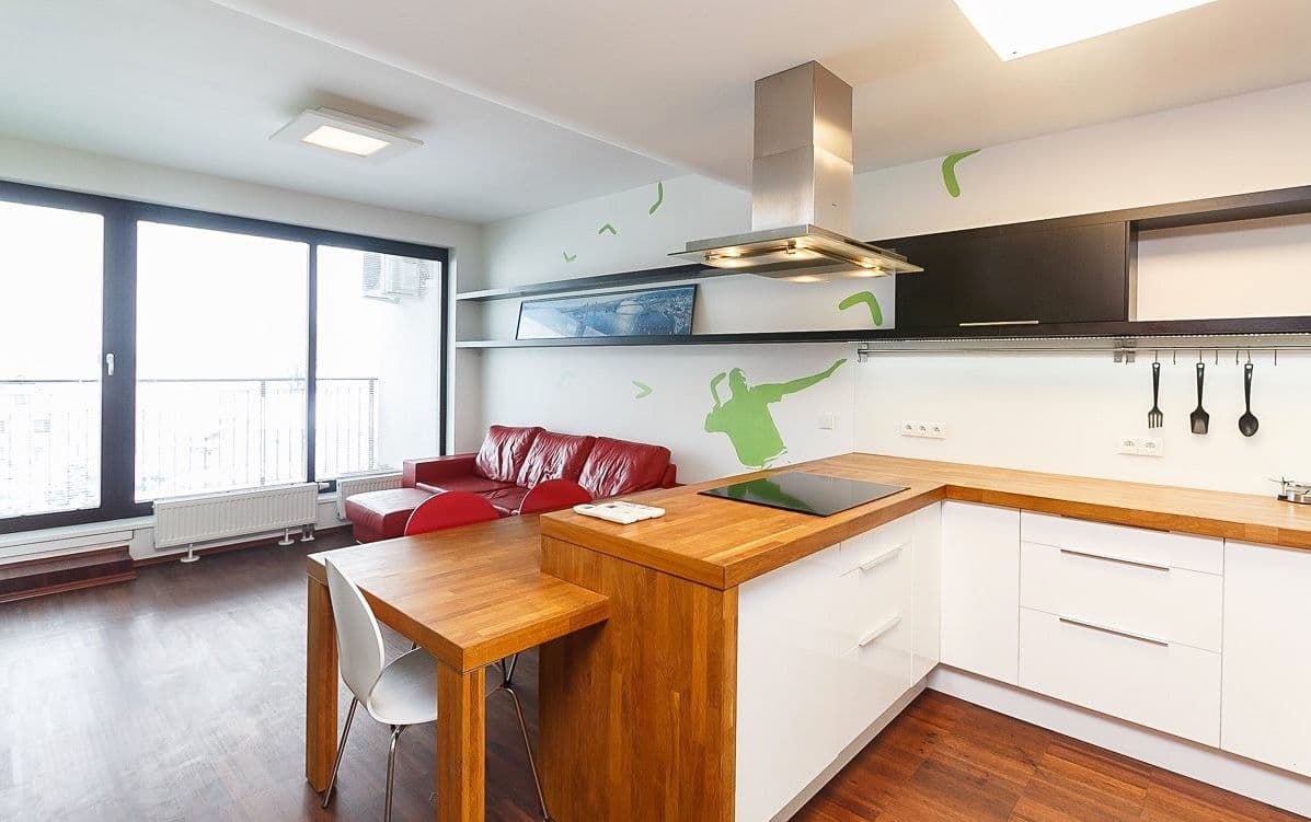 Prenájom bytu 2-izbový 65 m², Praha, Praha Prenájom bytu 2-izbový 65 m², Praha, Praha