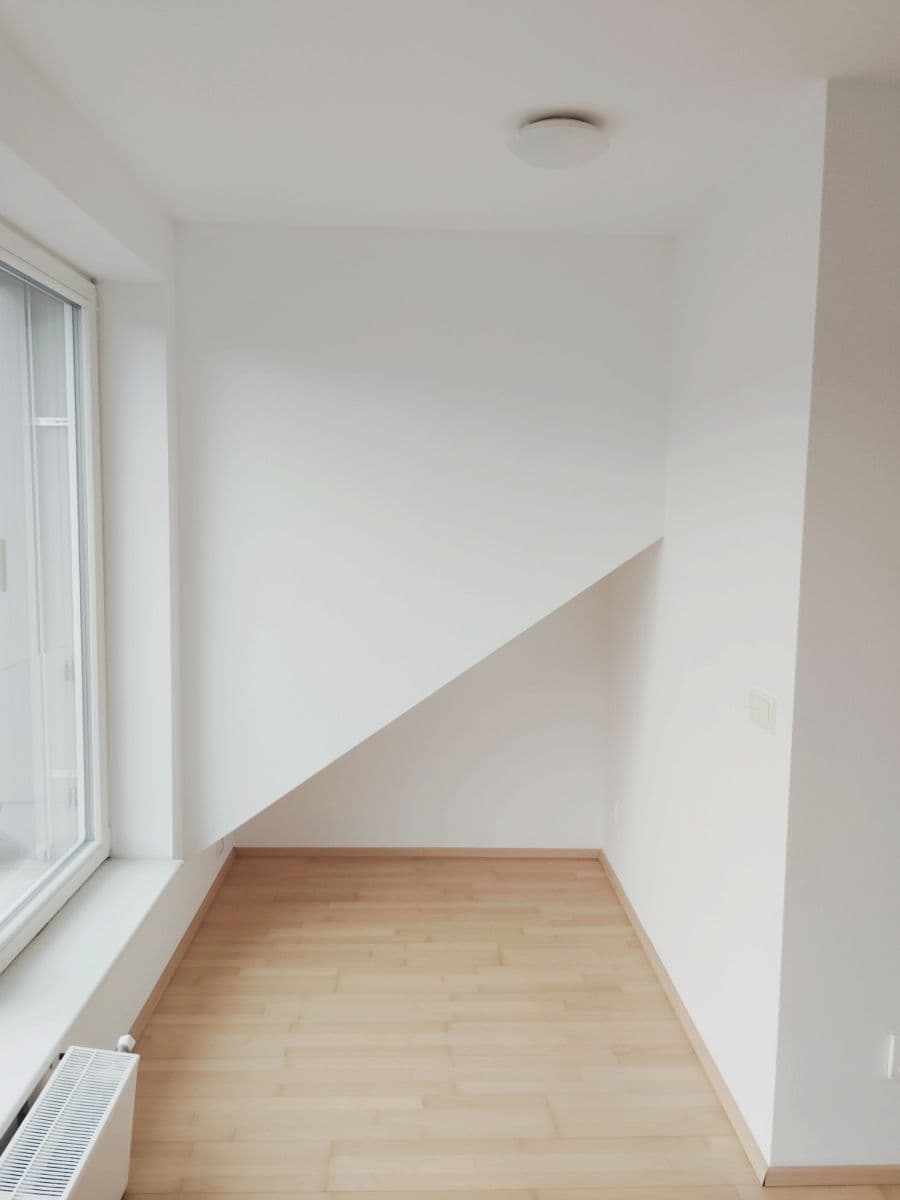 Prenájom bytu 1-izbový 44 m², Hutařova, Brno, Jihomoravský kraj Prenájom bytu 1-izbový 44 m², Hutařova, Brno, Jihomoravský kraj