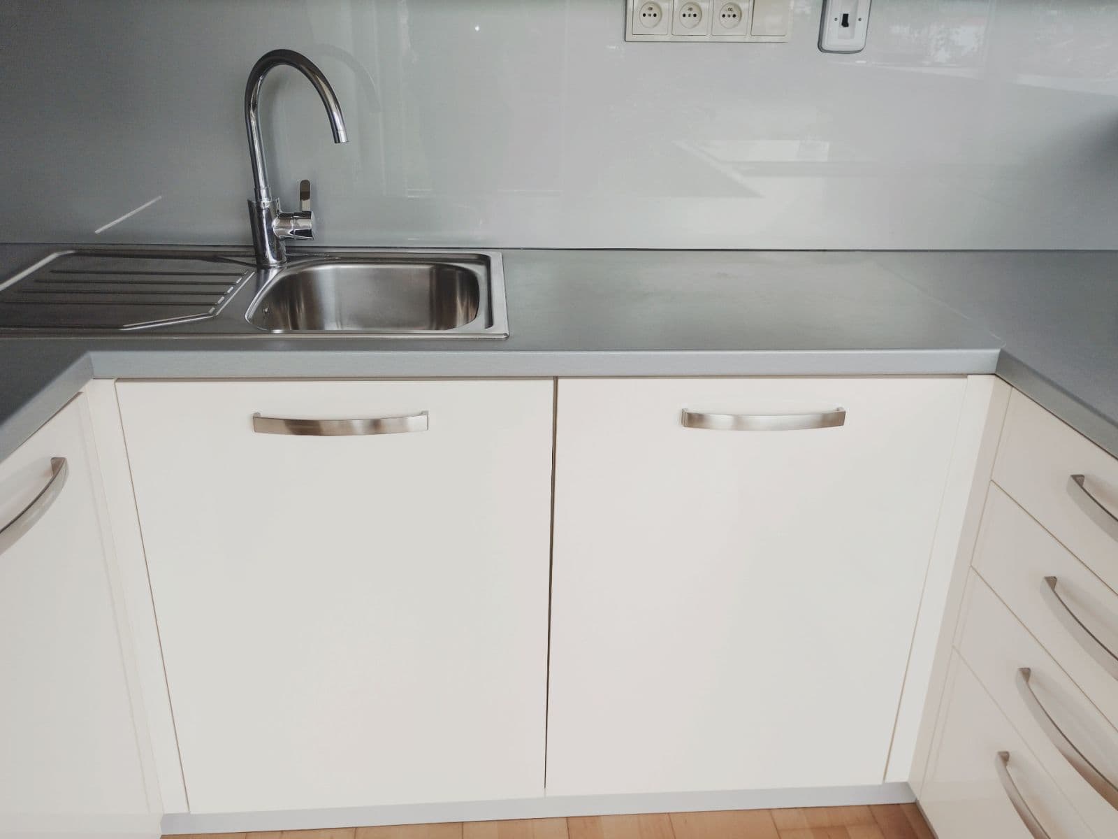 Prenájom bytu 1-izbový 44 m², Hutařova, Brno, Jihomoravský kraj Prenájom bytu 1-izbový 44 m², Hutařova, Brno, Jihomoravský kraj