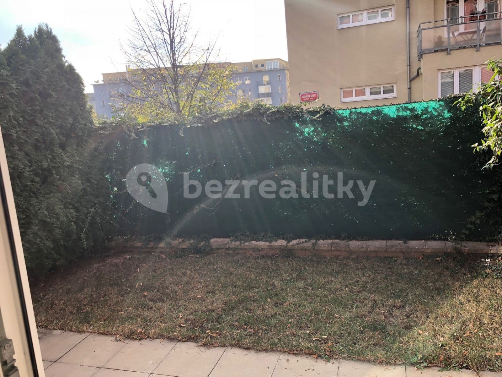 Prenájom bytu 3-izbový 95 m², U Včely, Praha, Praha Prenájom bytu 3-izbový 95 m², U Včely, Praha, Praha