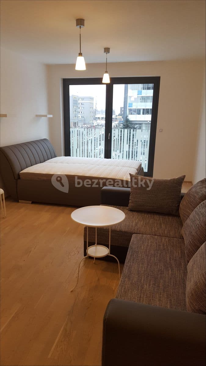 Prenájom bytu 1-izbový 28 m², Olšanská, Praha, Praha Prenájom bytu 1-izbový 28 m², Olšanská, Praha, Praha
