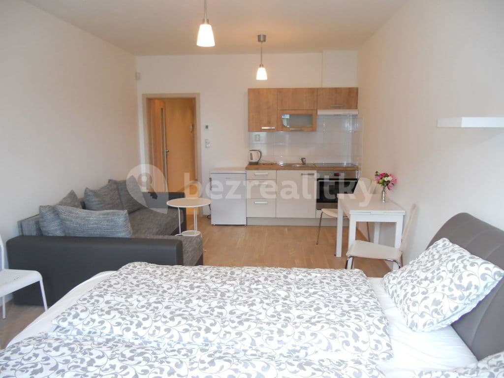 Prenájom bytu 1-izbový 28 m², Olšanská, Praha, Praha Prenájom bytu 1-izbový 28 m², Olšanská, Praha, Praha