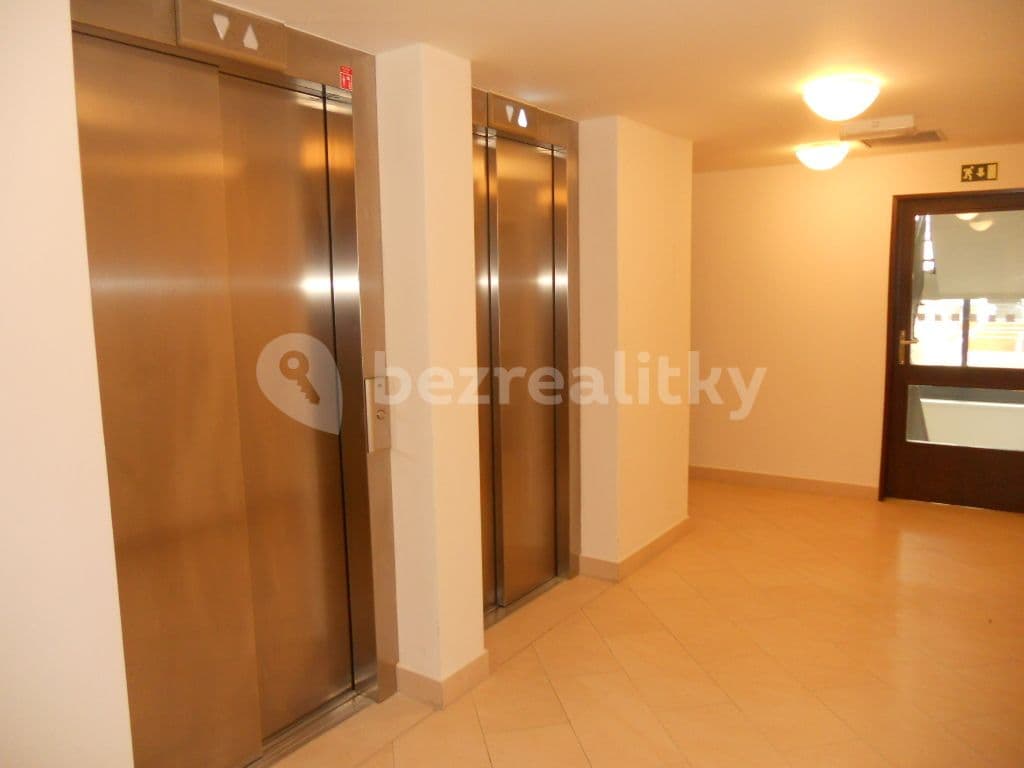 Prenájom bytu 1-izbový 28 m², Olšanská, Praha, Praha Prenájom bytu 1-izbový 28 m², Olšanská, Praha, Praha