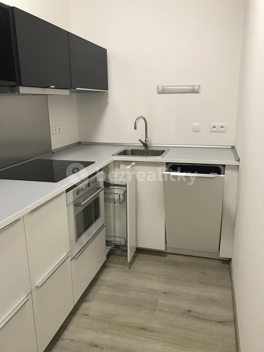 Prenájom bytu 2-izbový 55 m², ulice Generála Selnera, Kladno, Středočeský kraj Prenájom bytu 2-izbový 55 m², ulice Generála Selnera, Kladno, Středočeský kraj