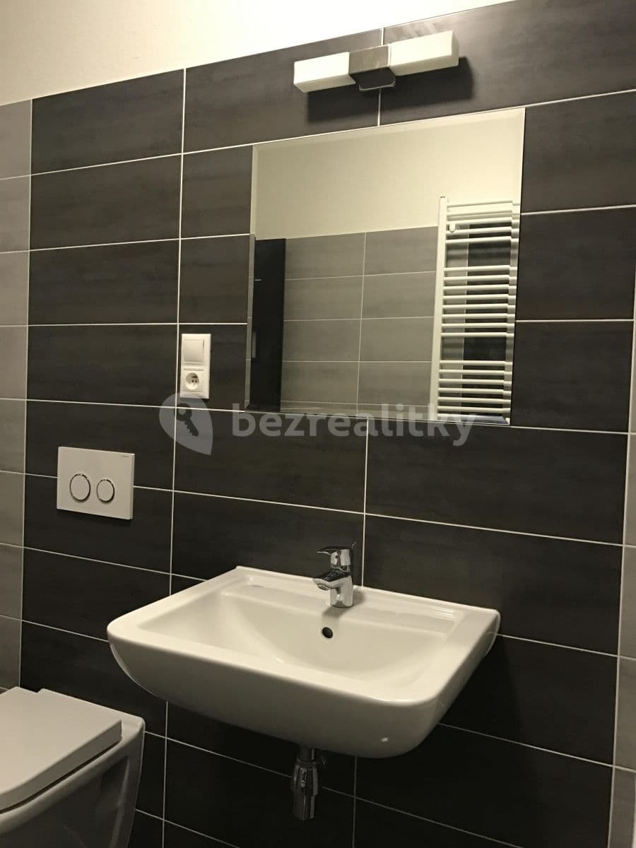 Prenájom bytu 2-izbový 55 m², ulice Generála Selnera, Kladno, Středočeský kraj Prenájom bytu 2-izbový 55 m², ulice Generála Selnera, Kladno, Středočeský kraj