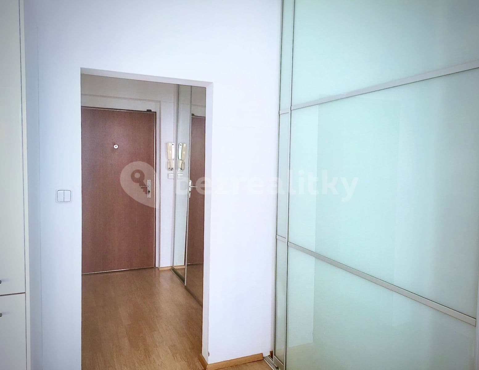 Prenájom bytu 2-izbový 41 m², Mattioliho, Praha, Praha Prenájom bytu 2-izbový 41 m², Mattioliho, Praha, Praha