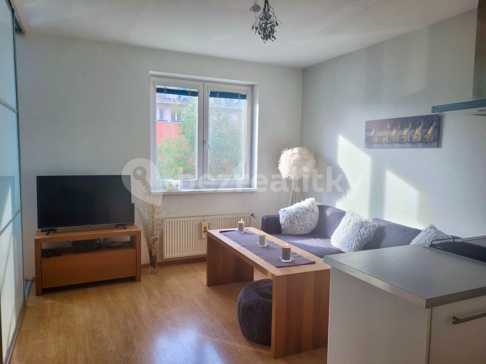 Prenájom bytu 2-izbový 41 m², Mattioliho, Praha, Praha Prenájom bytu 2-izbový 41 m², Mattioliho, Praha, Praha