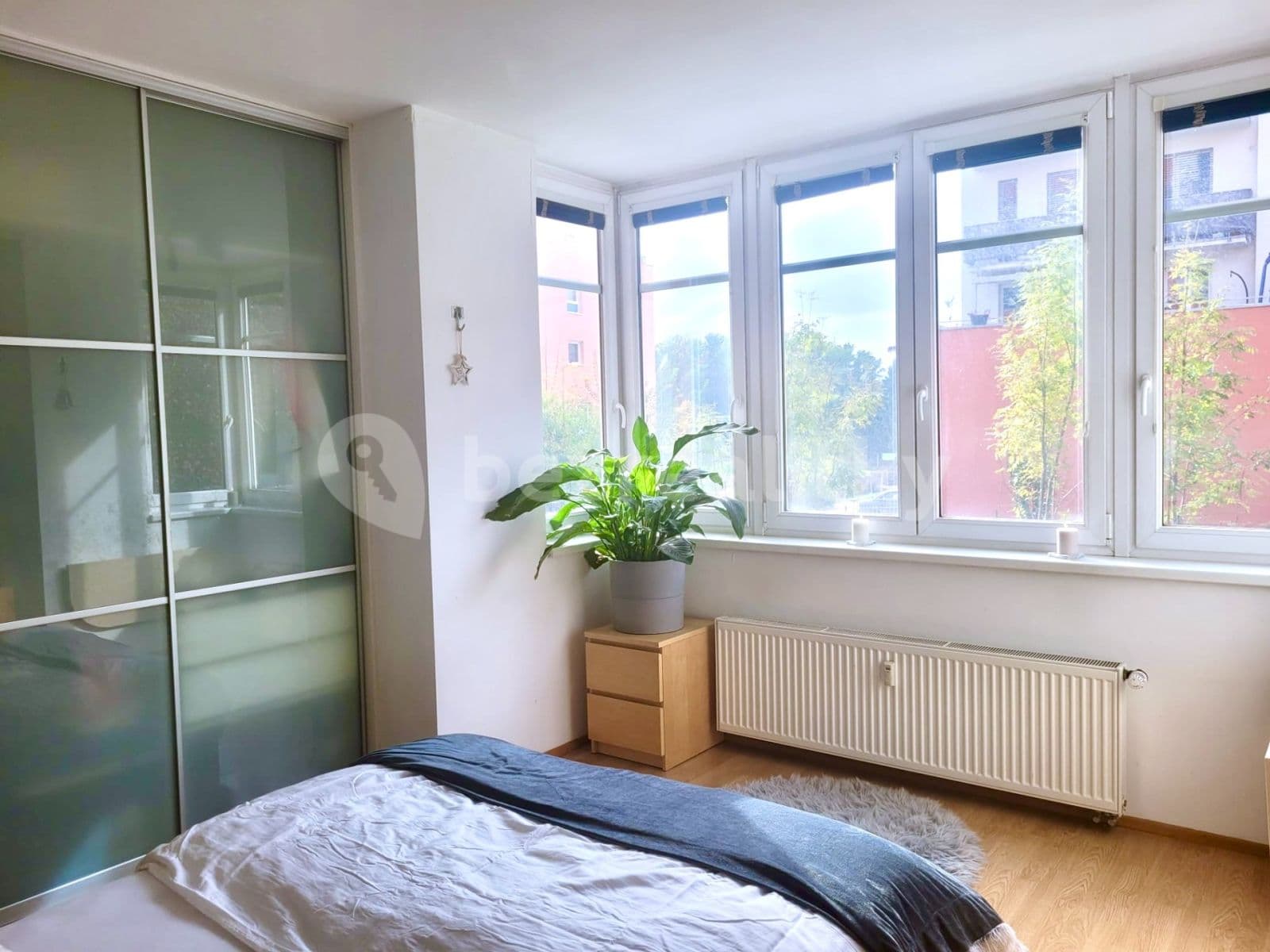 Prenájom bytu 2-izbový 41 m², Mattioliho, Praha, Praha Prenájom bytu 2-izbový 41 m², Mattioliho, Praha, Praha