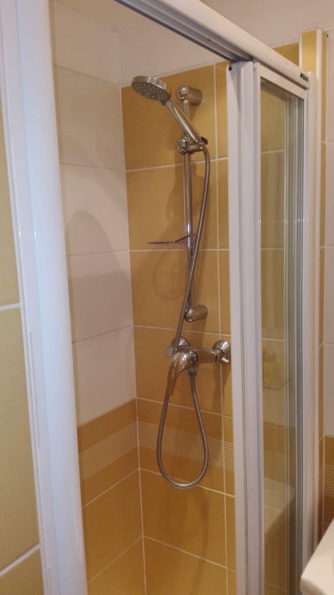 Prenájom bytu 1-izbový 32 m², Bulharská, Praha, Praha Prenájom bytu 1-izbový 32 m², Bulharská, Praha, Praha